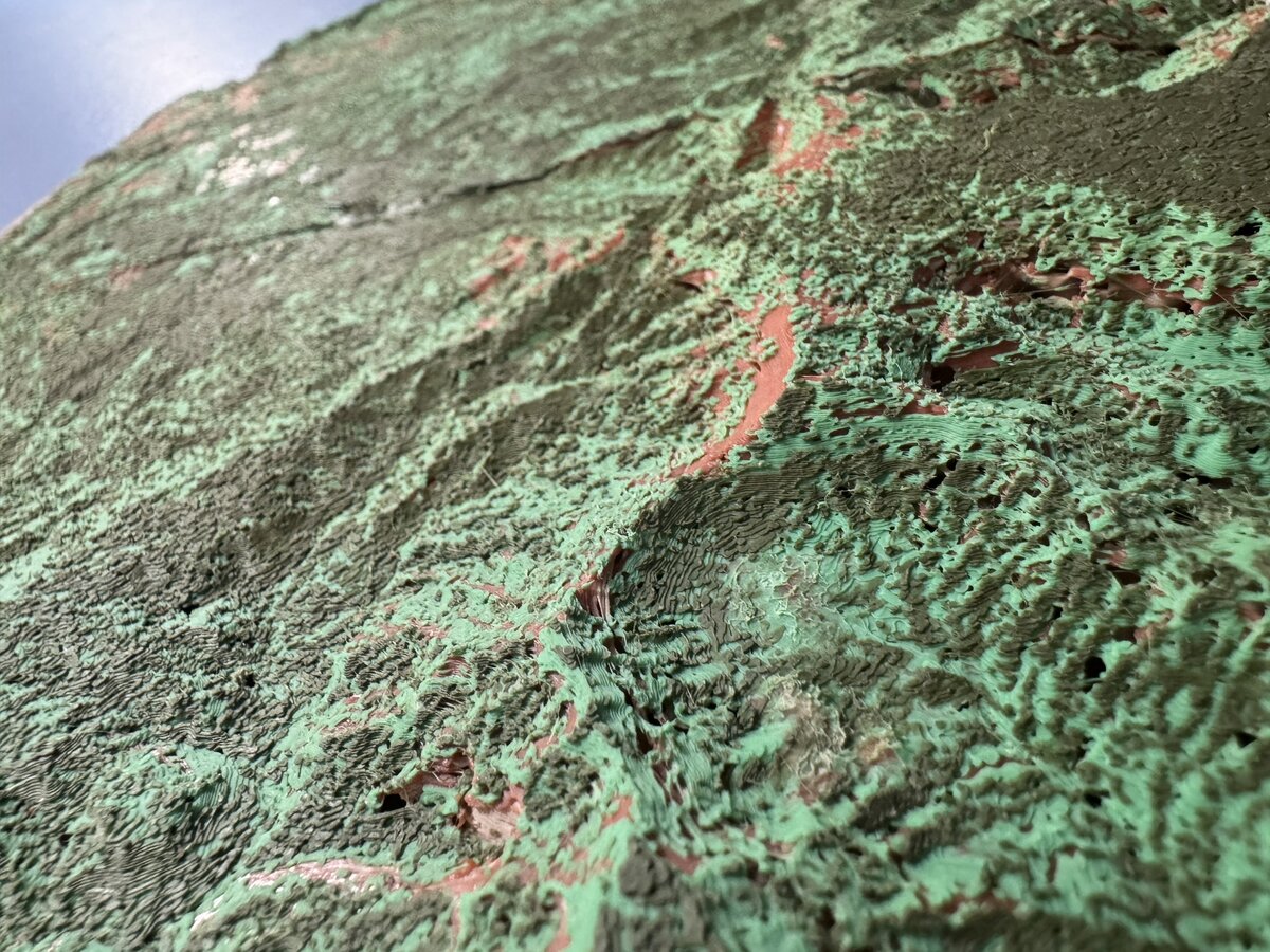 Deep-volume lithopane of Kauai generated from elevation data